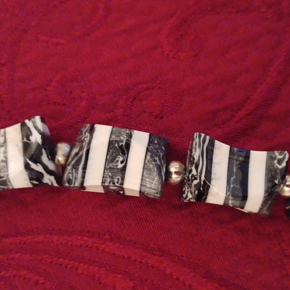 Chunky costume jewelry - Picture 5 of 7